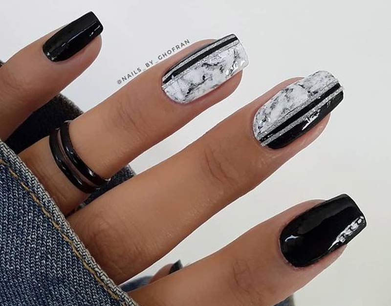 mẫu nail trắng marble kẻ đen